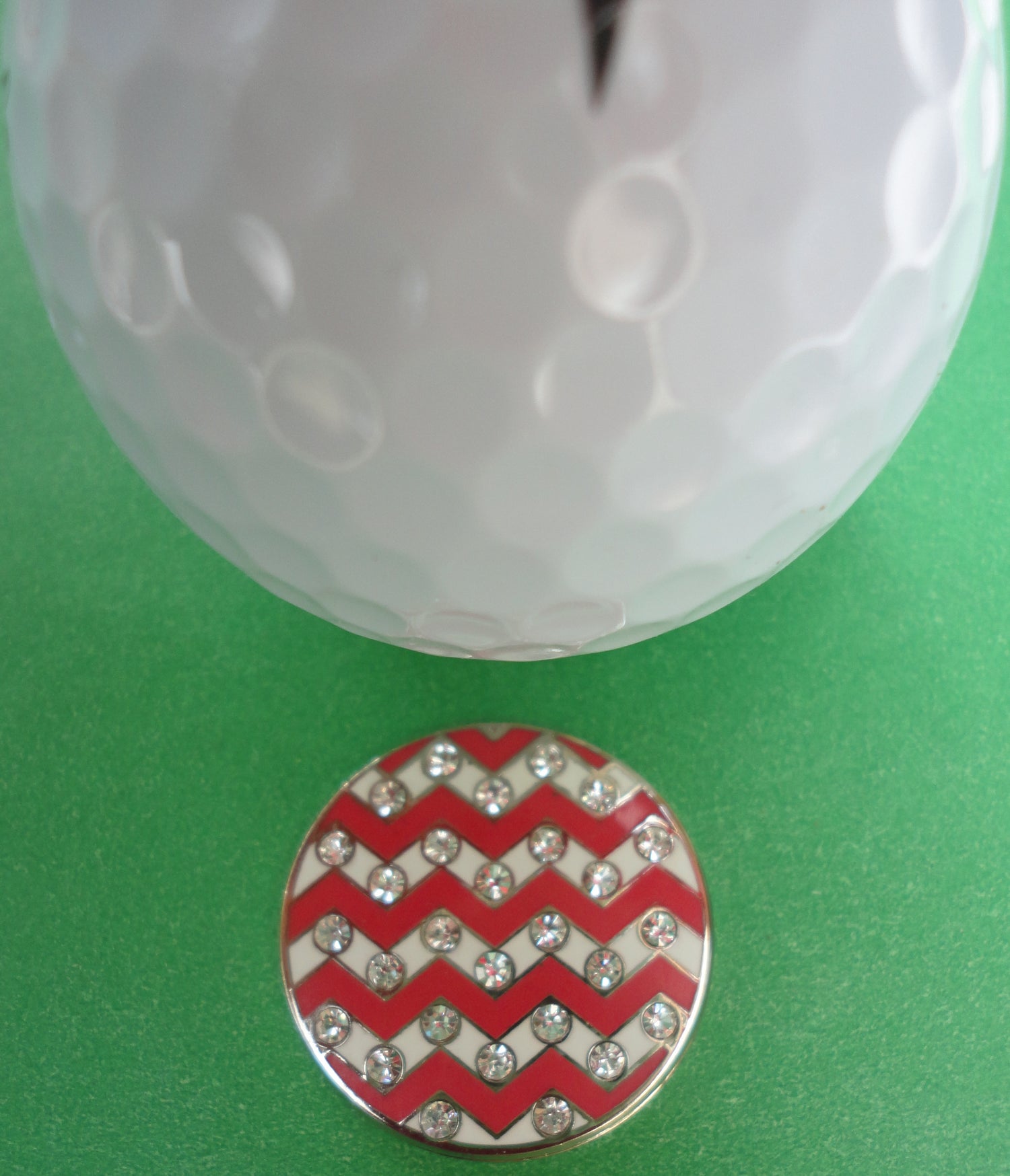Zig Zag Ball Marker golf ball pic 2