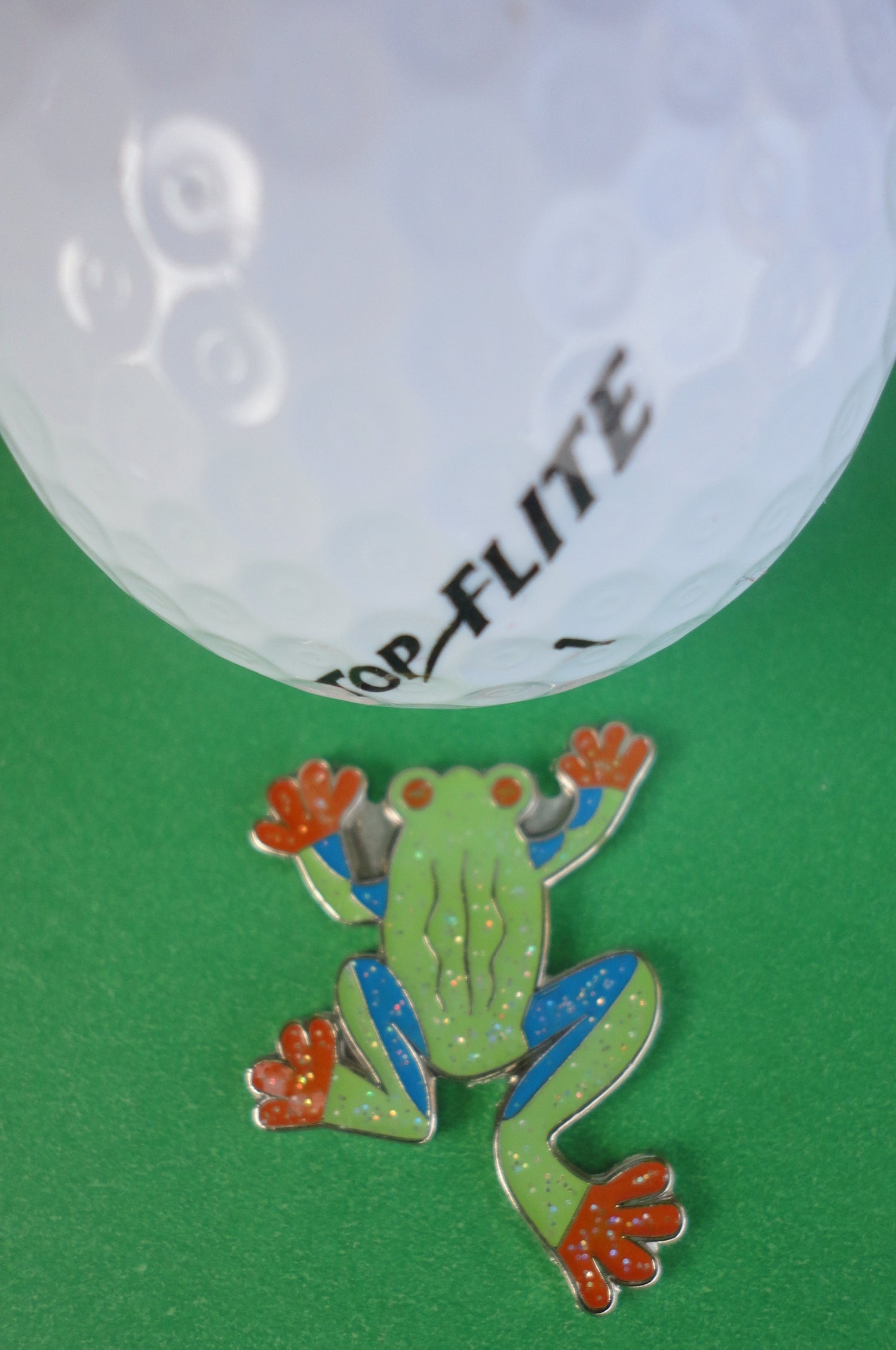 Tree Frog Ball Marker golf ball pic 1